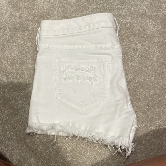 Express denim white shorts - Picture 2 of 5